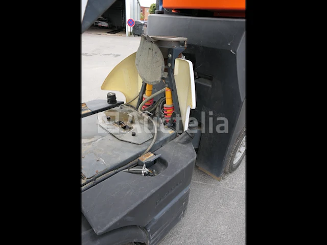 Boschung s2 knikgestuurde veegwagen - afbeelding 18 van  40