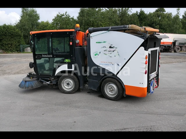 Boschung s2 knikgestuurde veegwagen - afbeelding 12 van  40