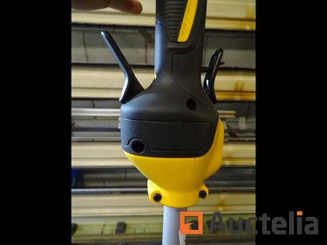 Bosmaaier draadloos dewalt dcm561 - afbeelding 3 van  8