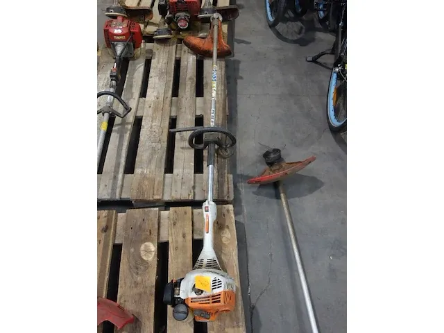 Bosmaaier stihl - afbeelding 1 van  6
