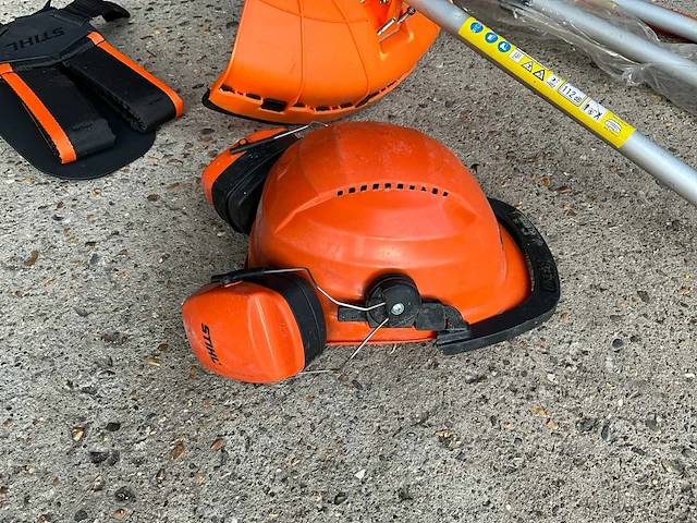 Bosmaaier/heggenschaar + toebehoren stihl - afbeelding 3 van  7