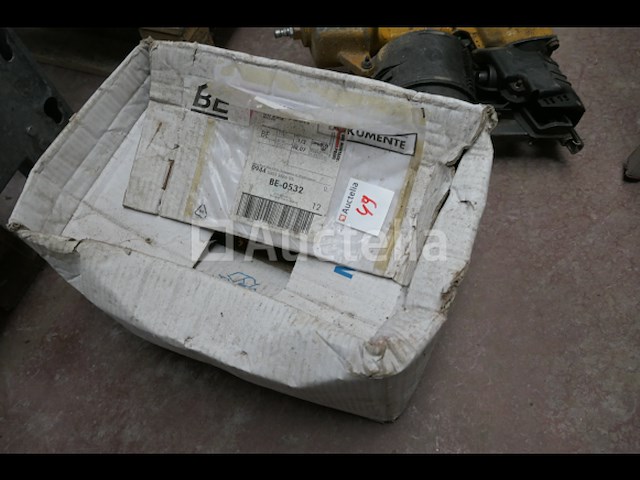 Bostitch spijkermachine voor dakbedekking - afbeelding 4 van  6