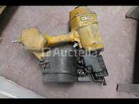 Bostitch spijkermachine voor dakbedekking - afbeelding 6 van  6