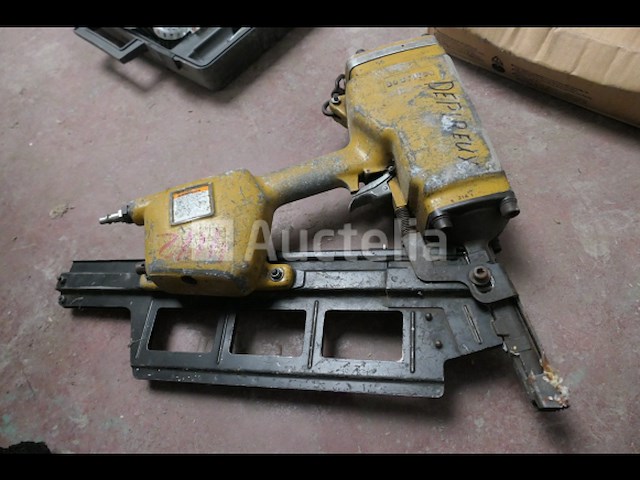 Bostitch spijkermachine - afbeelding 6 van  6