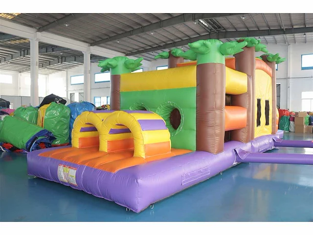 Bouncy castle 'hindernisbaan' - afbeelding 5 van  10