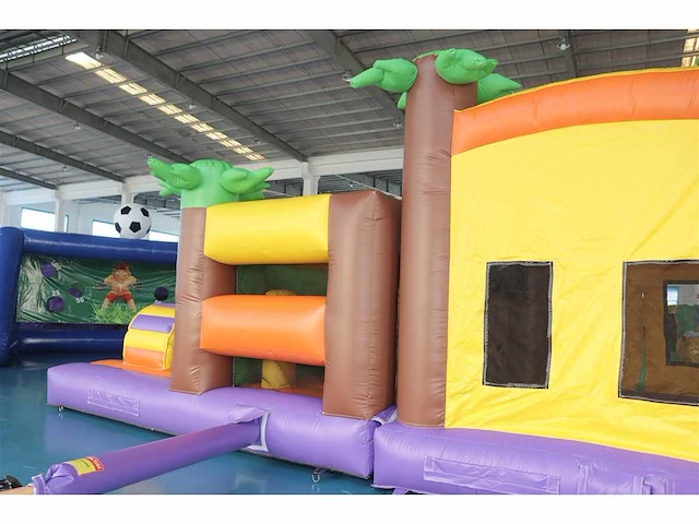 Bouncy castle 'hindernisbaan' - afbeelding 6 van  10