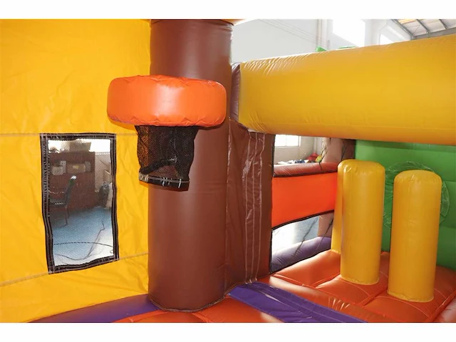Bouncy castle 'hindernisbaan' - afbeelding 10 van  10