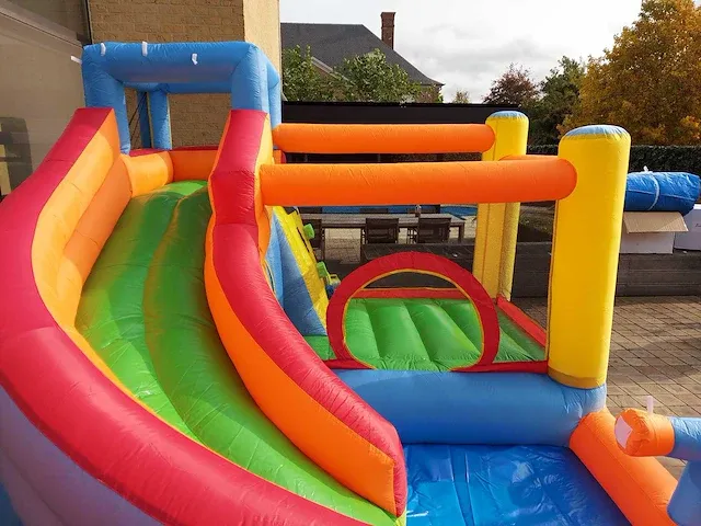 Bouncy castle new - afbeelding 2 van  3