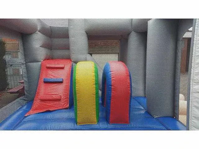 Bouncy castle new - afbeelding 2 van  6
