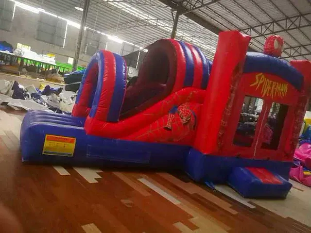 Bouncy castle new - afbeelding 2 van  2