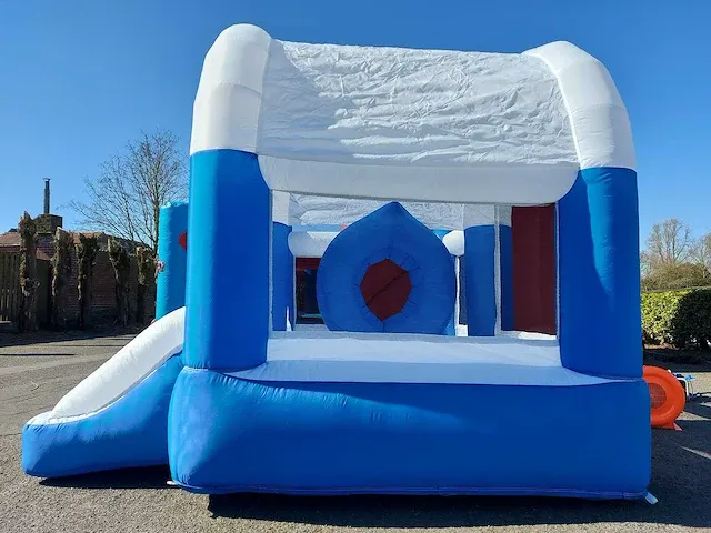 Bouncy castle new - afbeelding 1 van  3