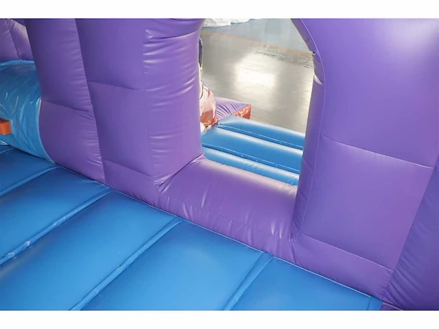Bouncy castle 'space' - afbeelding 6 van  9