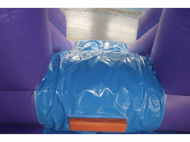 Bouncy castle 'space' - afbeelding 7 van  9