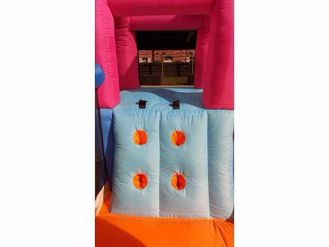 Bouncy castle 'unicorn' - afbeelding 4 van  6