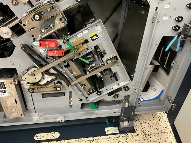 Bourgh bdf/bst10-d+ document finisher met verzamelstation - afbeelding 3 van  19