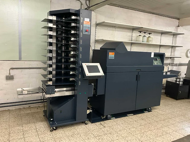 Bourgh bdf/bst10-d+ document finisher met verzamelstation - afbeelding 1 van  19