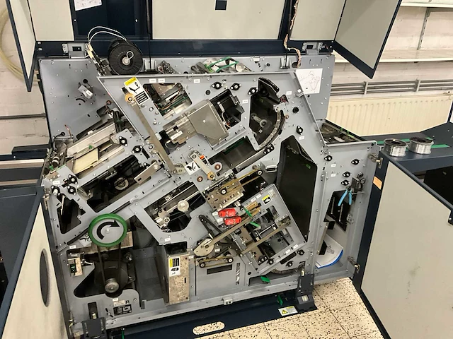 Bourgh bdf/bst10-d+ document finisher met verzamelstation - afbeelding 14 van  19