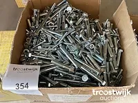 Bouten en moeren - afbeelding 3 van  6