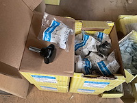 Bouten en ringen - afbeelding 2 van  6