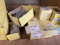 Bouten en ringen - afbeelding 4 van  6