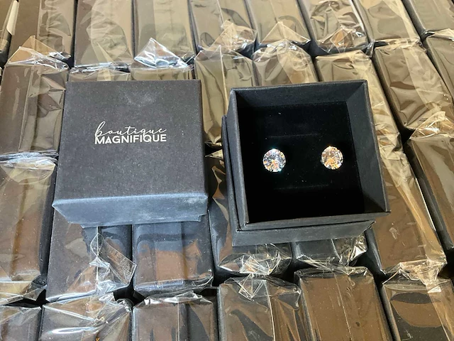 Boutique magnifique oorbellen (63x) - afbeelding 2 van  4