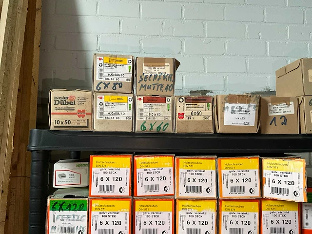 Bouw- en bevestigingsmateriaal - afbeelding 19 van  20