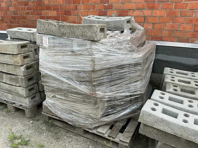 Bouwhek betonblokken (32x) - afbeelding 1 van  3