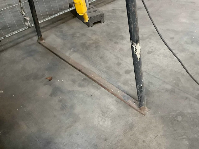 Bouwlier hijslier met portiek max 300 kg - afbeelding 10 van  12