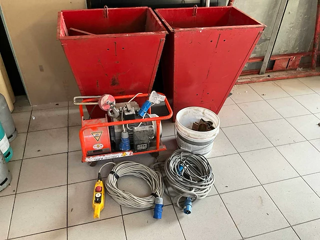 Bouwlift hijslier met portiek 400kg kabel 25 m - afbeelding 4 van  16