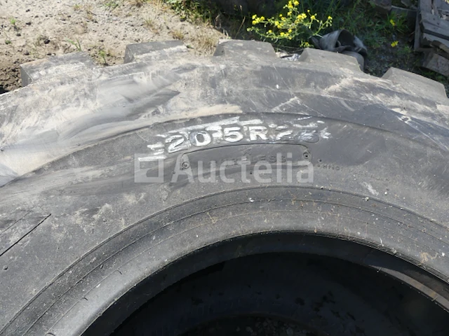 Bouwmachine band bridgestone 20.5 r 25 - afbeelding 1 van  4