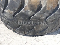 Bouwmachine band michelin 23.5 r 25 - afbeelding 3 van  3