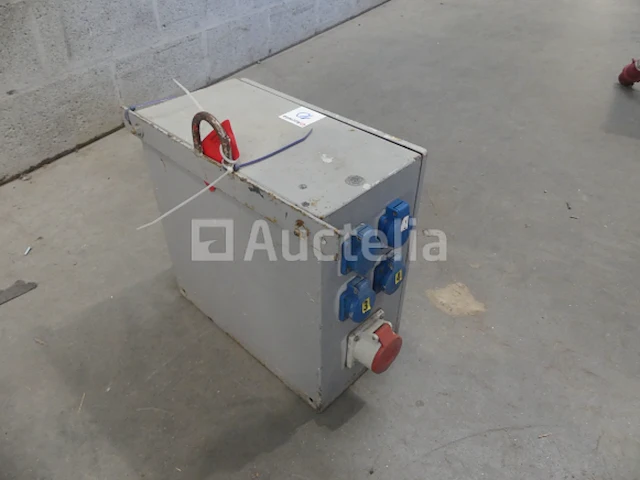 Bouwplaats elektriciteitskast - timer verlichting - afbeelding 3 van  4