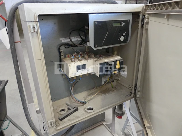 Bouwplaats elektrische kast - omvormer - afbeelding 4 van  8