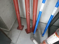 Bouwschoren + telescopische steunpalen - afbeelding 2 van  4
