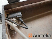 Bouwzaag op tafel onbekende merk en model - afbeelding 3 van  6