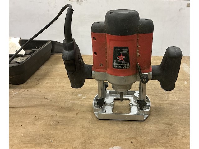 Bovenfrasz - afbeelding 2 van  2