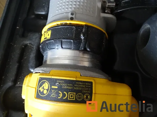 Bovenfrees dewalt d26204 q5 type 1 in zijn doos - afbeelding 1 van  6