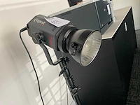 Bowens cesprit 500 studio spot - afbeelding 1 van  3