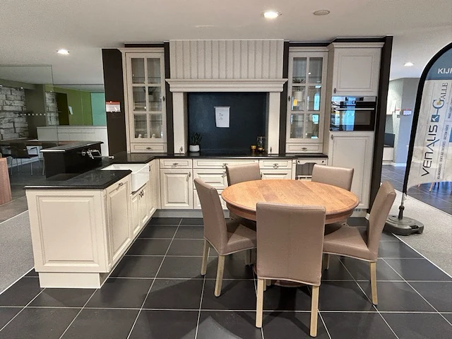 Box 14: keuken cottage - afbeelding 1 van  41