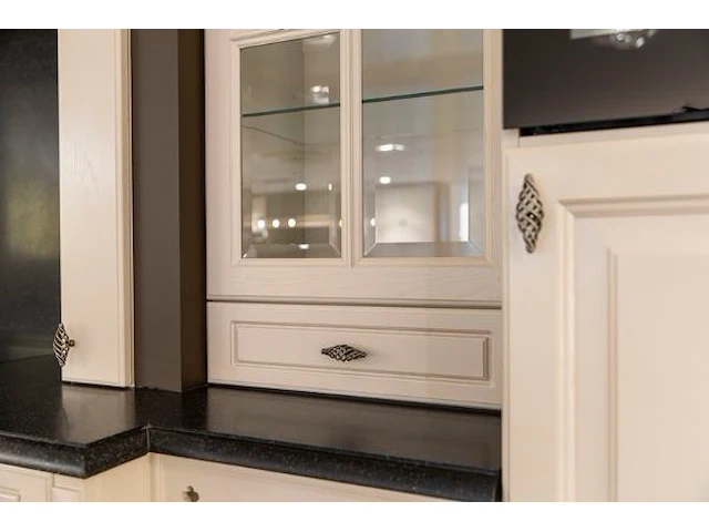 Box 14: keuken cottage - afbeelding 31 van  41