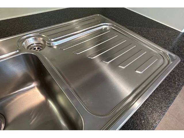 Box 35: keuken laos - afbeelding 6 van  37
