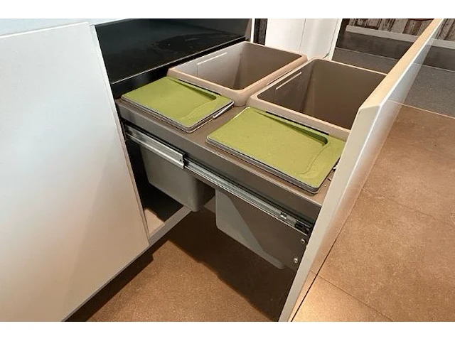 Box 35: keuken laos - afbeelding 8 van  37