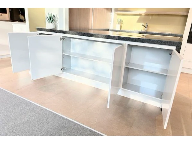 Box 35: keuken laos - afbeelding 12 van  37