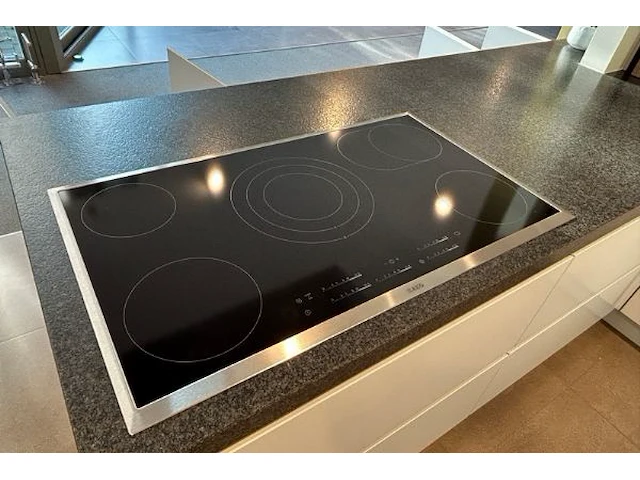 Box 35: keuken laos - afbeelding 23 van  37