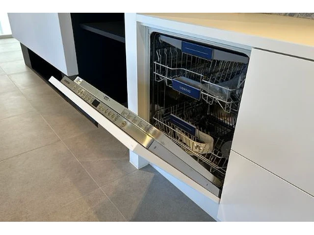 Box 4: appartementskeuken toronto - afbeelding 10 van  44
