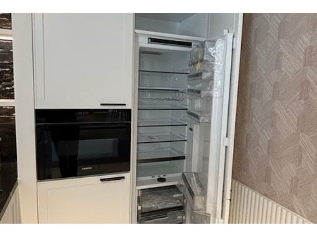 Box 7: deli - afbeelding 2 van  30