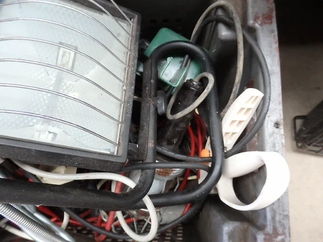 Box diverse materialen - afbeelding 4 van  5