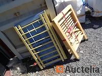 Box op wielen, antiek bed - afbeelding 4 van  4