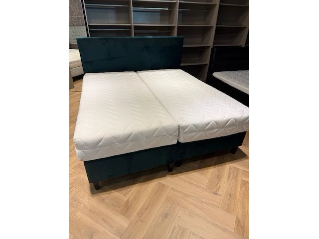 Boxspring dreamline 180x200 - afbeelding 1 van  1