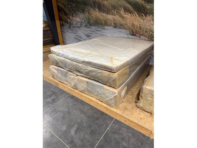 Boxspring hilton 160x200 - afbeelding 1 van  1